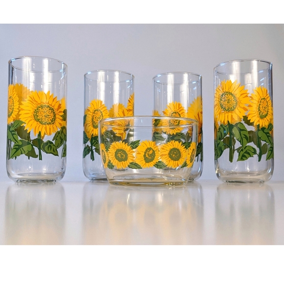 Vintage Other - VTG Libbey Glass Sunflower Drinking Glass Bowl Set